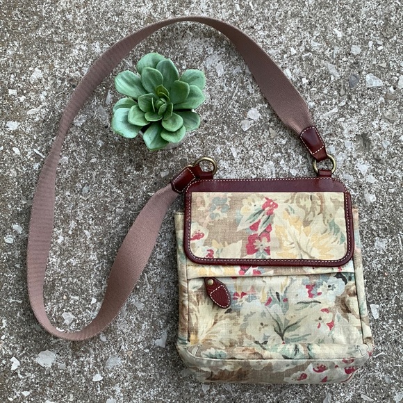 Fossil Handbags - Fossil | 0.59 Original Premium Bag Muted Floral Canvas & Leather Crossbody Bag